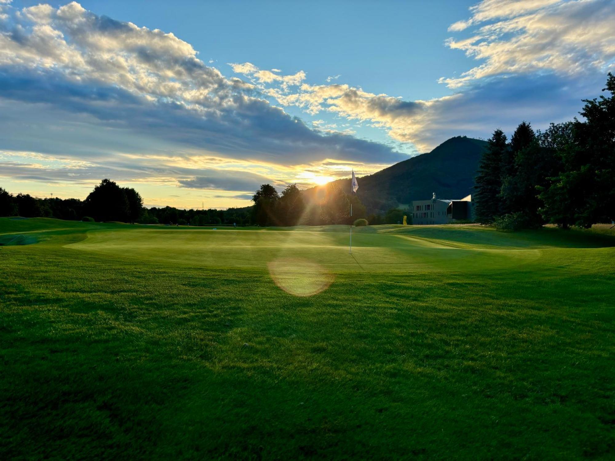 Teehouse Golf Apartment Čeladná Exteriér fotografie